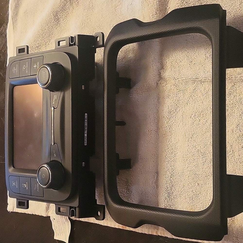 2020 Jeep Wrangler Stereo